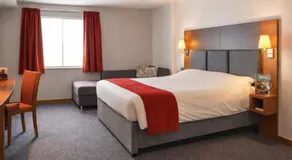Saram Lodge Lichfield - Image 3