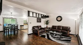 Serene Family Home Sleeps 16! - Image 3