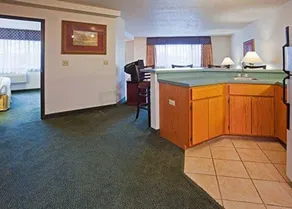 Blue Way Inn Eagan Extended Stay - Image 4
