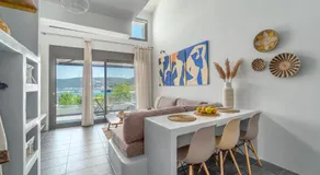 La Perla Suites - Image 3