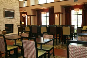 HAMPTON INN & SUITES DEL RIO, TX - Image 4