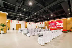 Xing Hu Hotel - Image 5