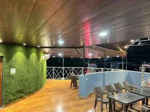 Roofyard Villa - Image 5