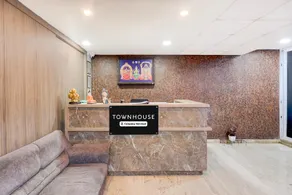 Super Townhouse V Hotel - Image 2