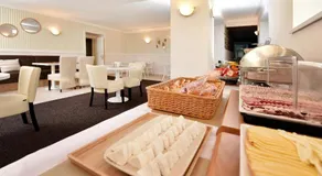 APLEND Hotel Lujza Major - Image 5