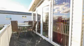 Lodge by the Sea - Image 5
