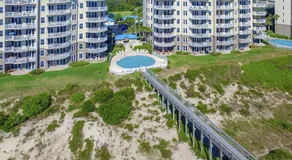Oceanfront 5th-floor condo with balcony, gorgeous views & pool access - Image 3