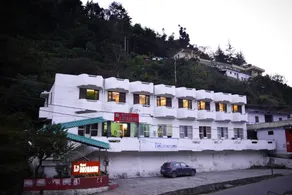Hotel Dronagiri - Image 4