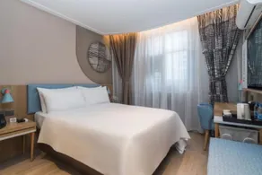Home Inn Neo Leshan Central Food Street - Image 2