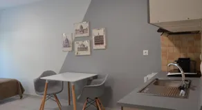 Grey Room - Image 5