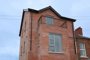 No1 Luxury Service Apartments - Image 3