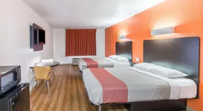 Motel 6-Hutchins, TX - Image 2