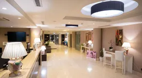 4 SPA Hotel - Image 4