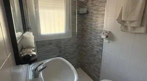Hostal Las rejas - Image 5