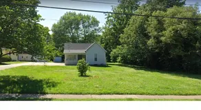 Cozy house with large free parking on premises - Image 3