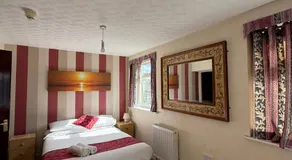 VERNON Hotel - Image 5