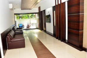 Emporium Hotel - Image 2