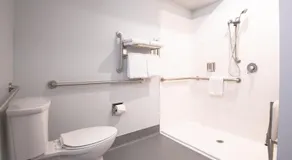 Gateway Hotel - Image 5