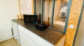 Duplex industriel - Centre ville Parking privé WIFI - Image 4