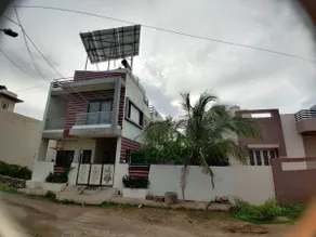 Luxurious 4BHK Bunglow - Image 5