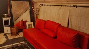 Comfy Cozy Room in beautiful home - Image 2