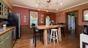 A charming, rustic 150 year old Carriage House - Image 5