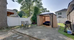 8 Mi to MetLife Stadium: Pet-Friendly Home w/ Yard - Image 4