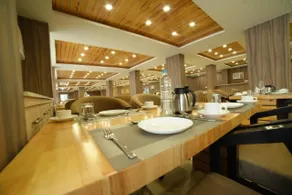 Hotel Jairam Way Bay - Image 5
