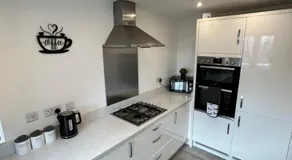 Radbourne House - Spacious 2 Bed, Home from Home in Derby - Image 2