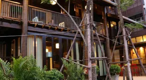 Kampaeng Ngam Hotel - Steps to Night Bazaar & Old City - Image 4