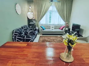 Khailily Hillview Guesthouse KLIA & Sepang Circuit - Image 4
