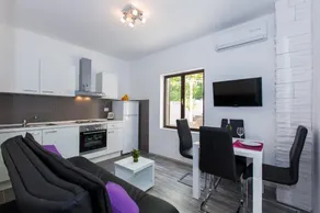 Apartments Villa Roza - Image 3
