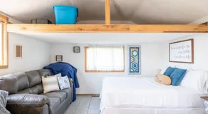 Open Concept Cabin for 2 - Near Ark Encounter! - Image 2