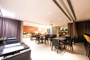 Home Inn Plus Beijing Dongsi Zhangzizhong Road Metro Station - Image 5