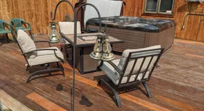 Lone Pine Cabins - Image 3