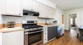 Spacious 3BR Family Flat Near Encore Assembly Row - Image 4