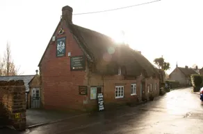 Mason's Arms - Image 5