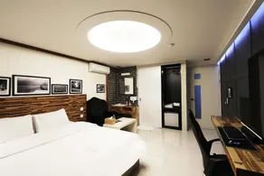 Merdi Hotel - Image 2