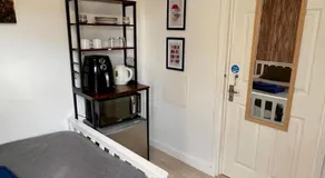 Private Modern suite - Image 4