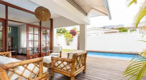 Spacieuse maison de vacances avec terrasse, jardin et piscine privée | À côté de la plage - Image 4