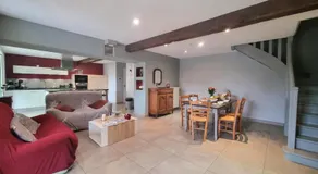Gîte spacieux avec jardin et terrasse à Saint-Galmier - Image 2