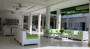 Villa Putih Lovina - Image 5