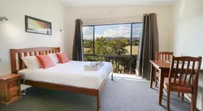 Off Mountain Accommodation - Image 2