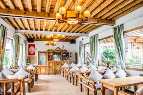 Lijiang E-Outfitting Boutique Hotel - Image 2
