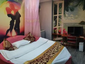 Yulin Colorful Theme Hotel - Image 4