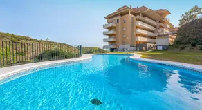 Carvajal Luxury Apartments - Free Parking - Image 4