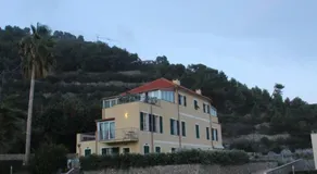Appartamento romantico con piscina - Image 3