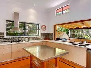 Aurora Holiday Home - Image 3