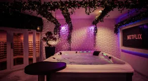 Bed & Wellness Malina Deluxe zwembad suite - Image 5