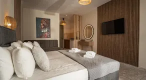 Aggire Summer Suites - Image 3